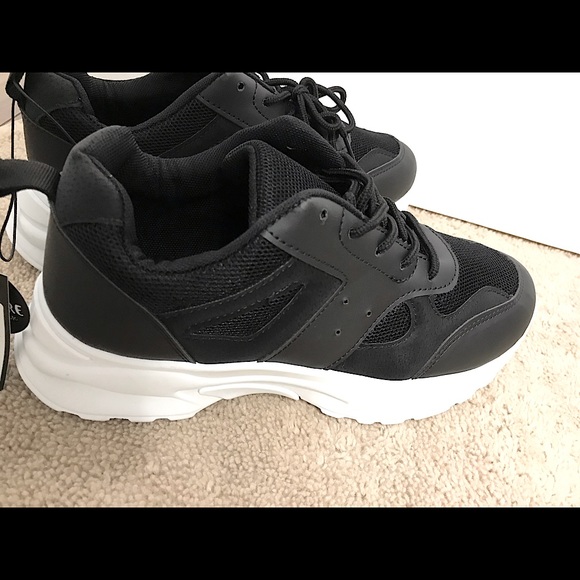 Mesh Faux- leather Lace up Sneakers - Picture 4 of 5